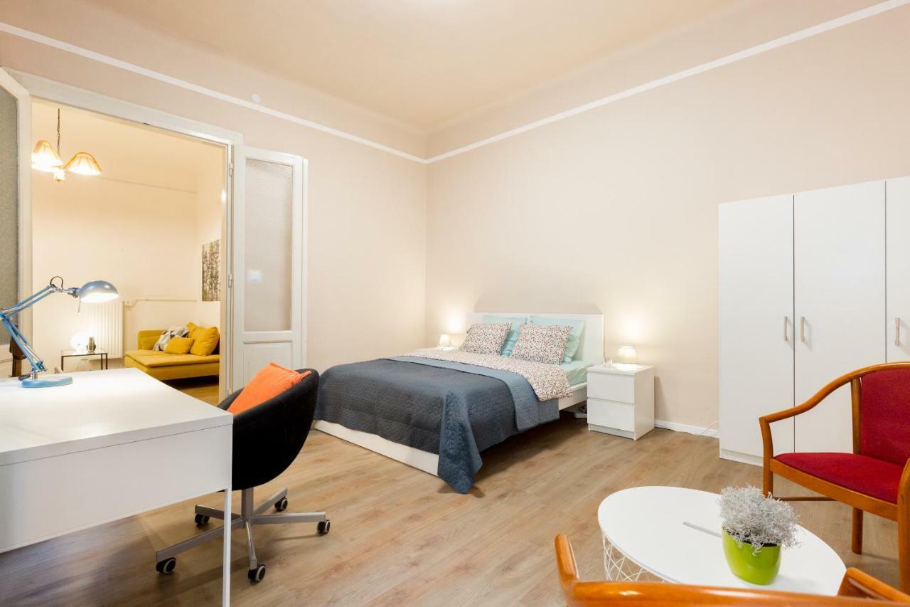 Unique Riverside Apartment 부다페스트 외부 사진