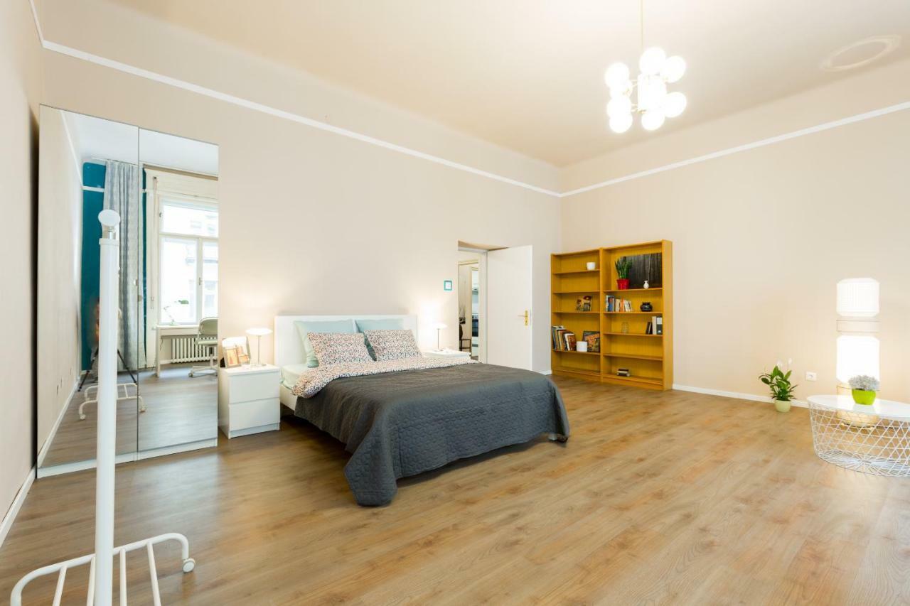 Unique Riverside Apartment 부다페스트 외부 사진