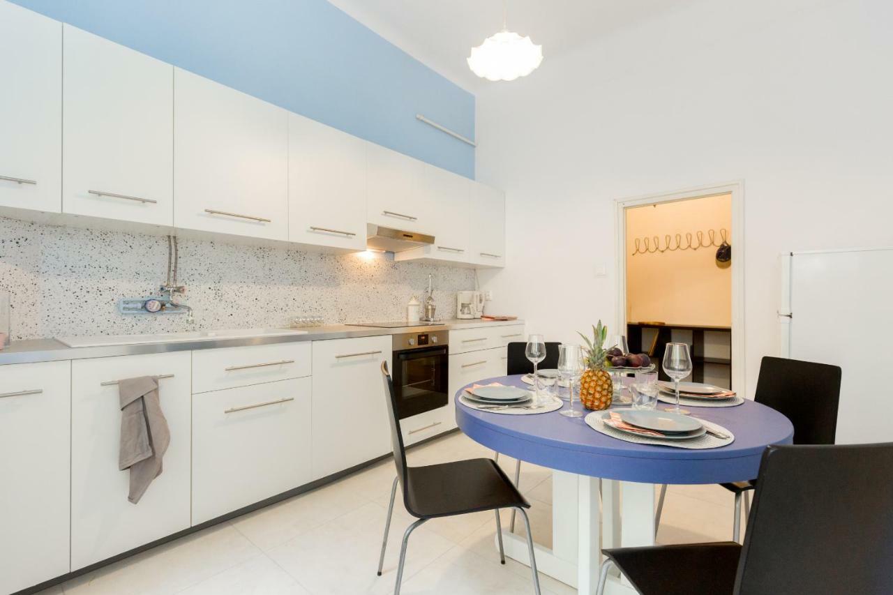 Unique Riverside Apartment 부다페스트 외부 사진